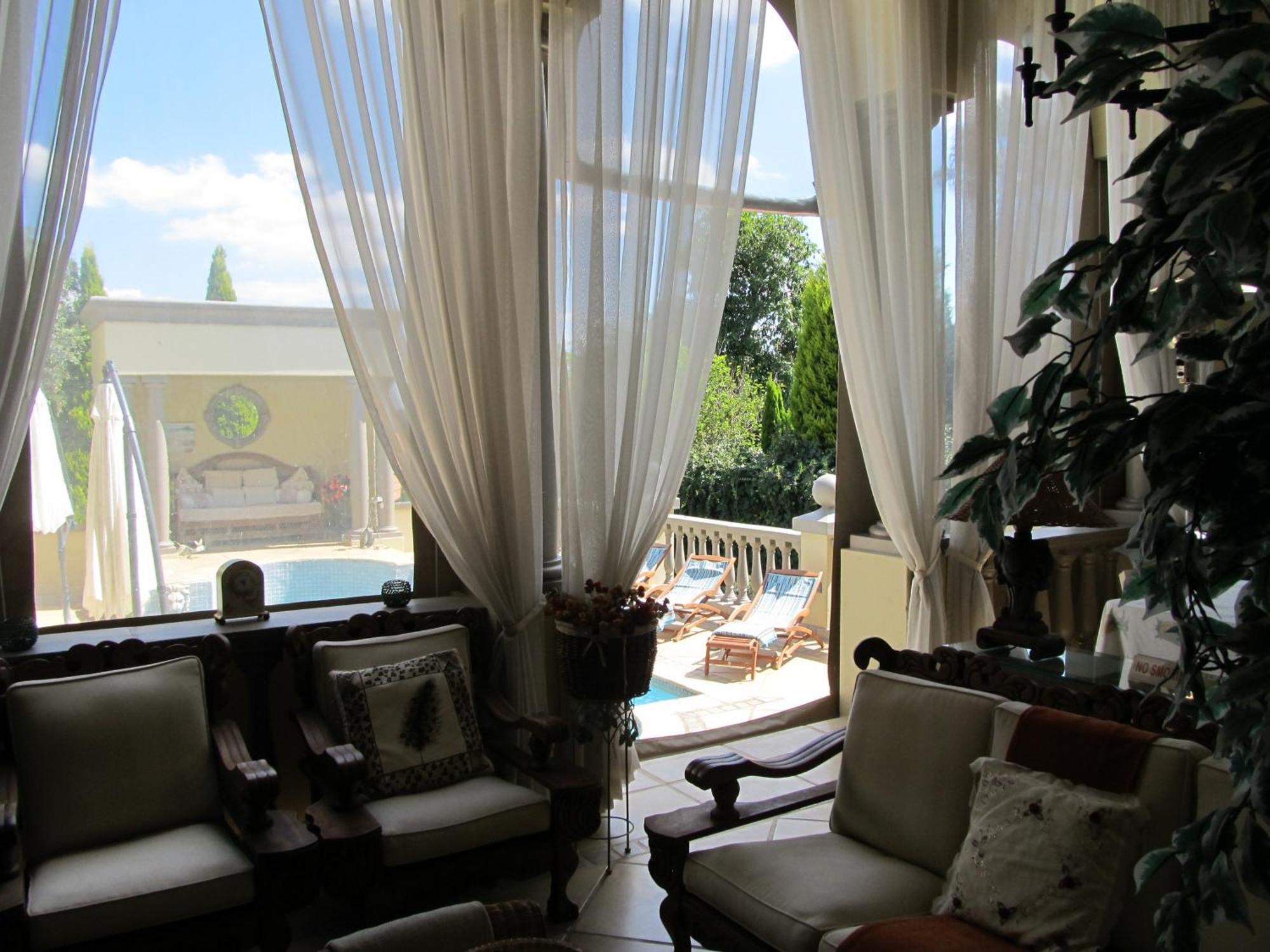 Villa Lugano Guesthouse Johannesburg Exterior photo
