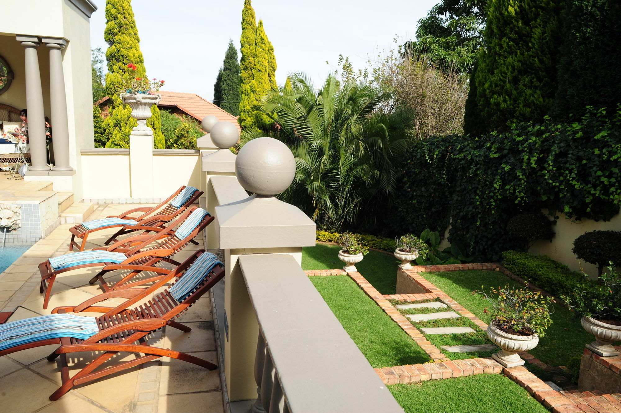 Villa Lugano Guesthouse Johannesburg Exterior photo