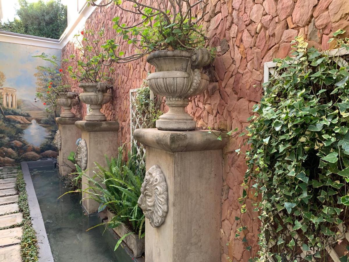 Villa Lugano Guesthouse Johannesburg Exterior photo